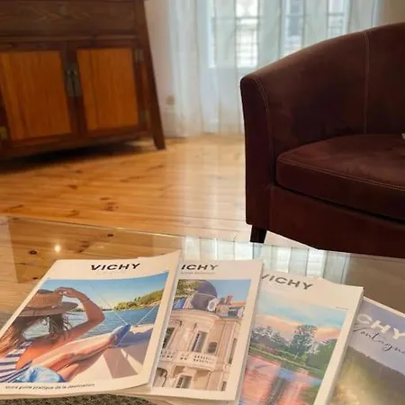 Apartment Le Saint Julien - Hypercentre - Proche Thermes - Calme Vichy